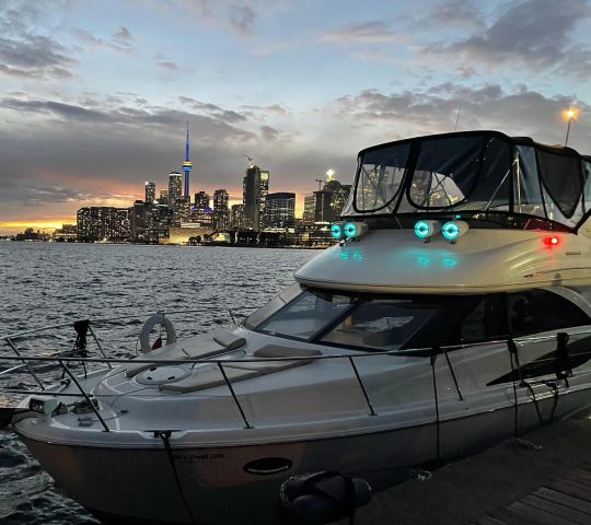 Toronto Luxury Yachts Toronto Luxury Yachts