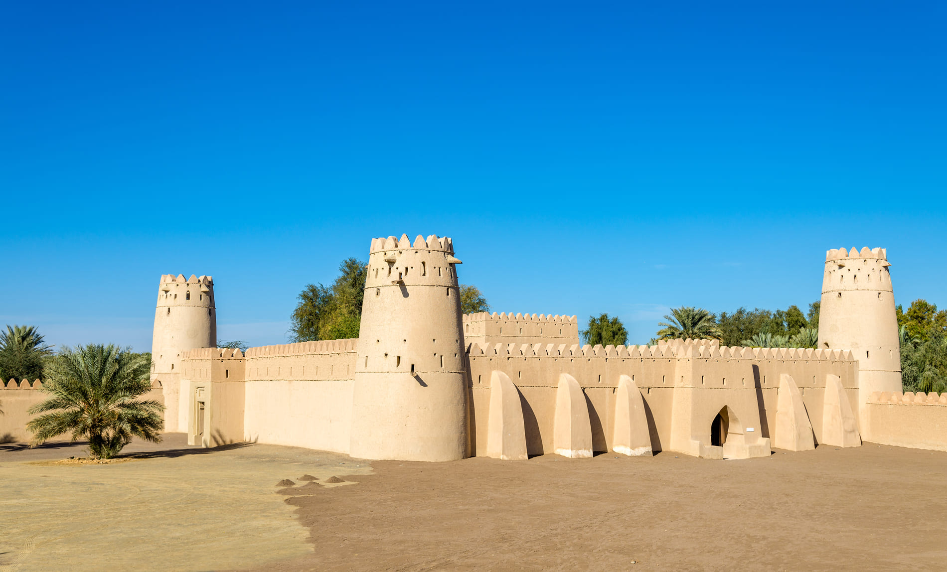 Al Jahili Fort TripHock al-jahili-fort-triphock