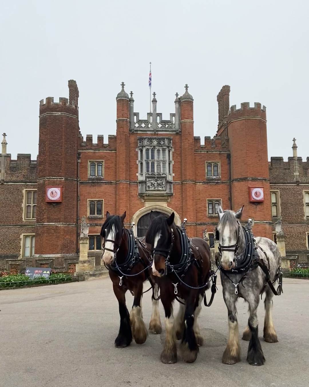 Hampton Court Palace London