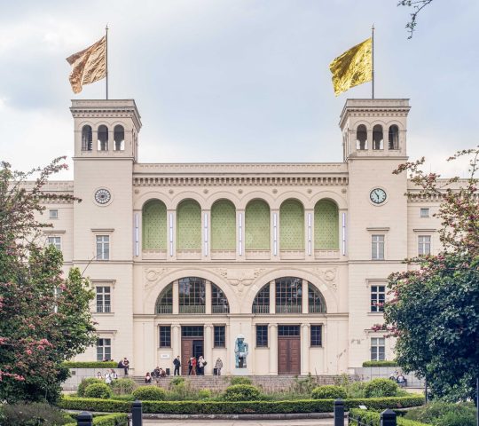 </noscript>Hamburger Bahnhof – Museum für Gegenwart Berlin