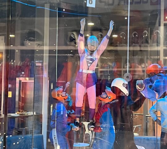 iFLY סידני צניחה חופשית מקורה iFLY Sydney Indoor Skydiving